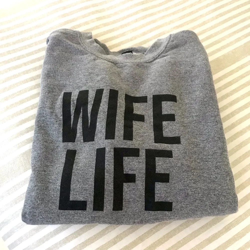 Sweatshirt - Picture 2 of 3